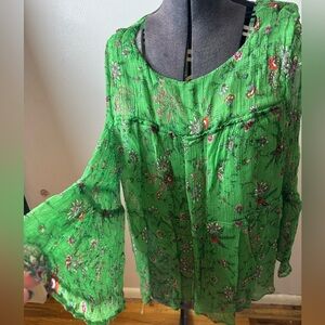 Sundance Vibrant Green Floral Blouse Bell Sleeve